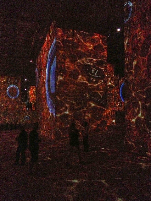 peinture sur les murs, lumieres