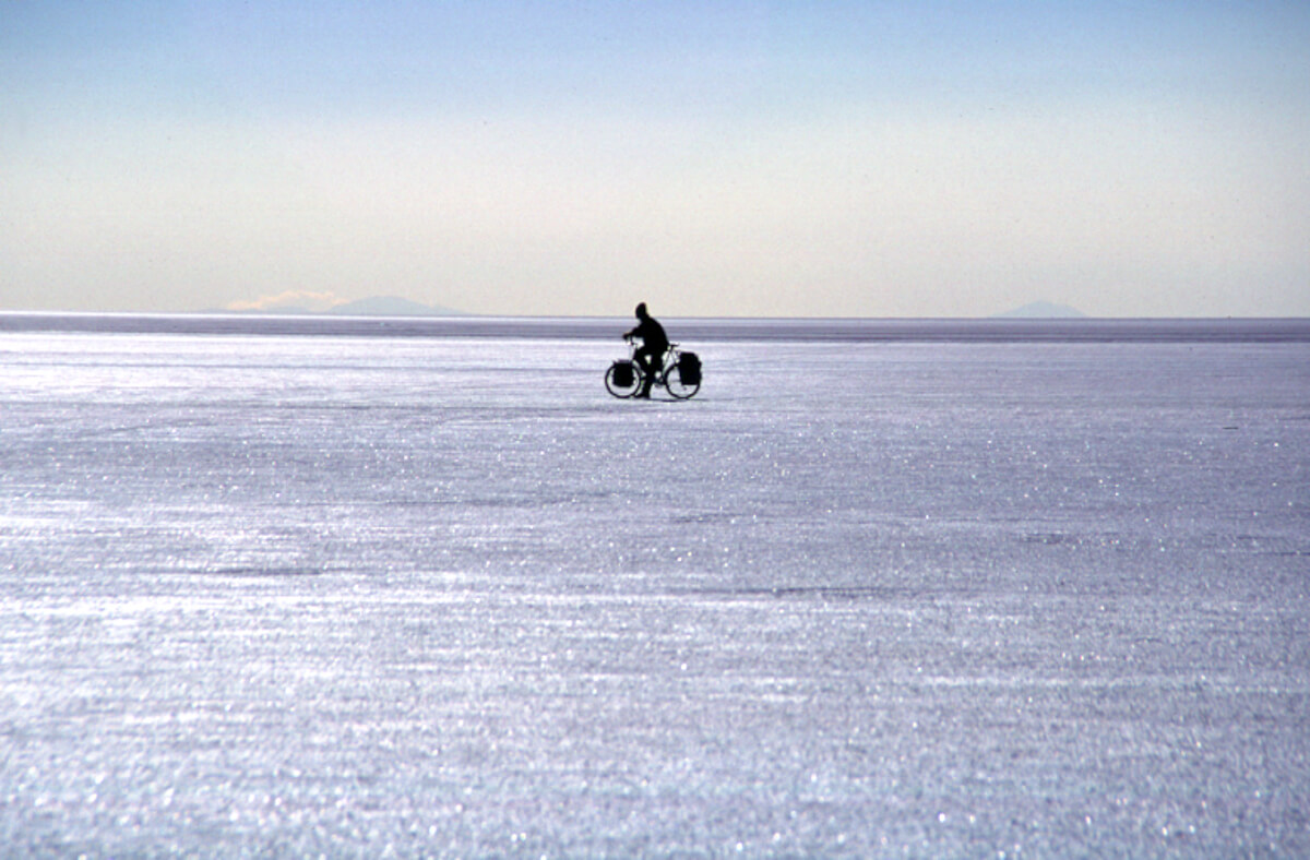 à vélo dans le salar