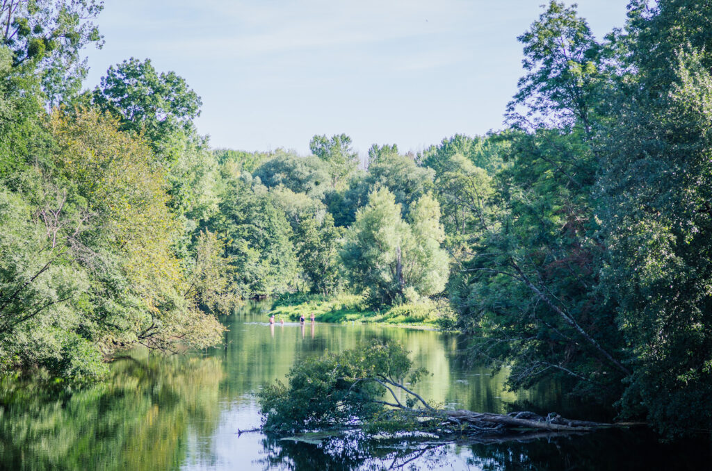 Balade gastronomique dans l'Yonne - La plus belle des piscines Baignade estivale à Bessy-sur-Cure