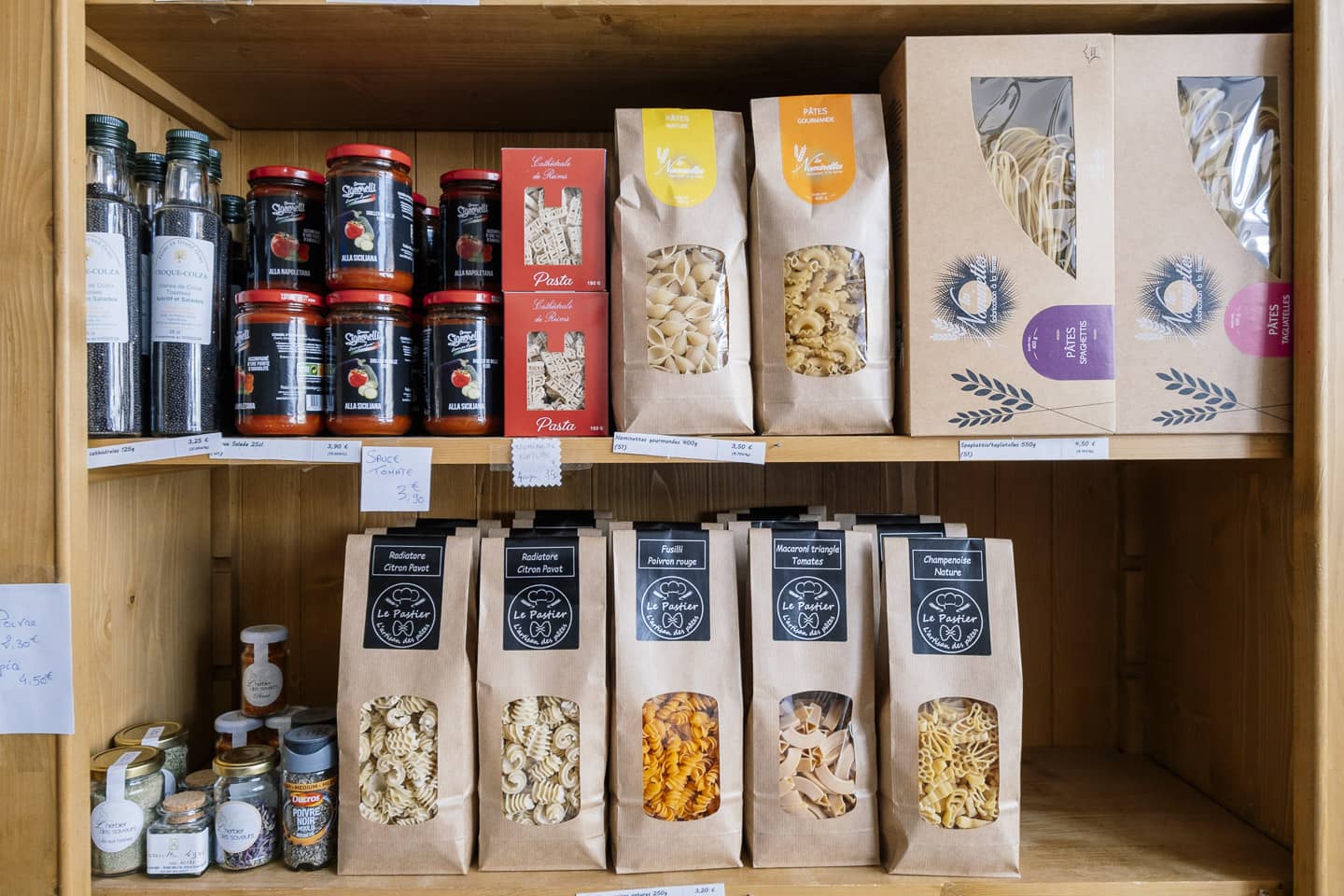 Montagne de Reims - L'épicerie du cerf à 3 pates